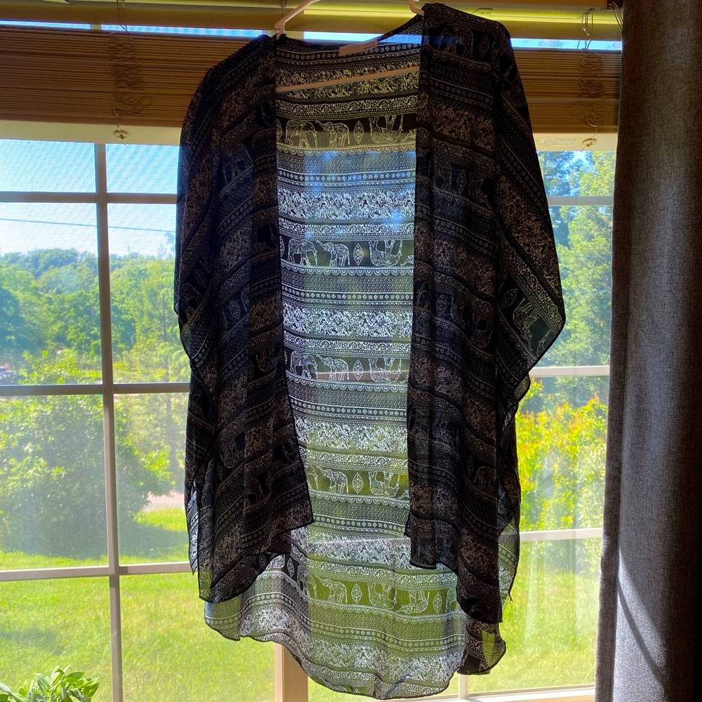 A’gaci Women’s Swim Cover-Up in black and white with elephants